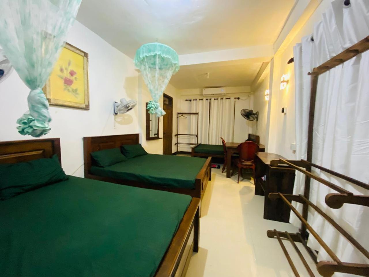 Sensitha Holiday Home Anuradhapura Exterior foto