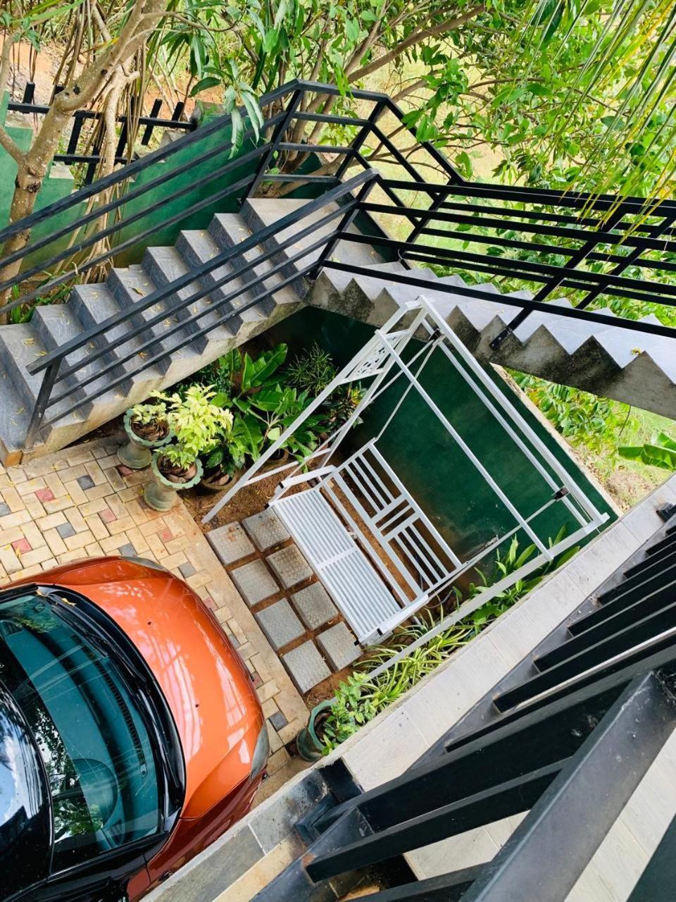 Sensitha Holiday Home Anuradhapura Exterior foto